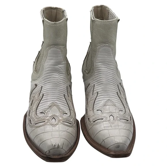 Coconuts by Matisse Otis White Vegan Western Booties - Picture 7 of 16